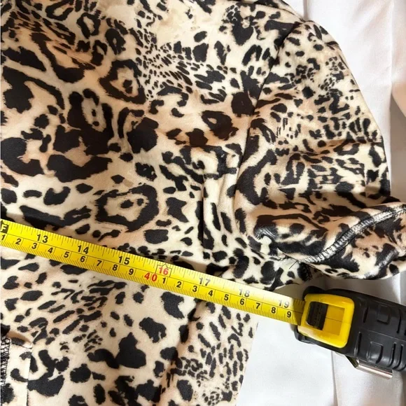 Juicy Couture Ocelot Print Hoodie and Shorts Set L NWT - Picture 5 of 10